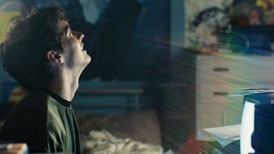 Imagem da notícia Black Mirror: Criador revela ideias deletadas de Bandersnatch