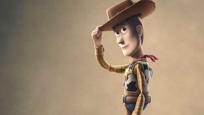 Imagem da notícia Toy Story 4: Tom Hanks divulga foto de sua última gravação como Woody