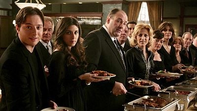 Imagem da notícia The Many Saints of Newark: Filme de origem de Família Soprano ganha data de estreia