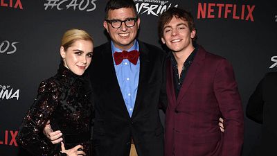 Imagem da notícia Criador de Riverdale e O Mundo Sombrio de Sabrina planeja novas séries com a Warner