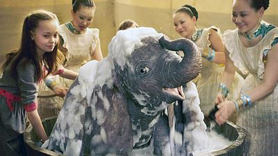 Imagem da notícia Dumbo: Diretor de efeitos visuais revela pedidos de Tim Burton para a criação do elefantinho (Entrevista Exclusiva)