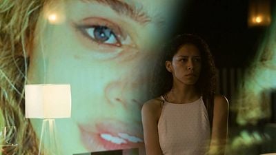 Imagem da notícia Chambers: Netflix divulga trailer de série de terror com Uma Thurman