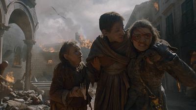 Imagem da notícia Game of Thrones: Petição exige que 8ª temporada seja refeita com outros roteiristas