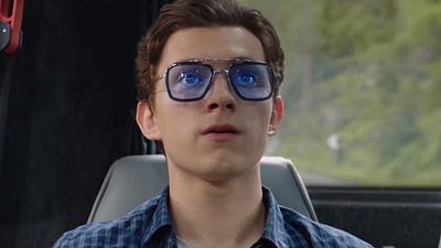 Imagem da notícia Homem-Aranha - Longe de Casa: Novo teaser mostra Peter Parker usando os óculos de Tony Stark