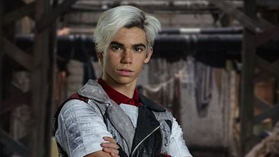 Imagem da notícia Morre o ator Cameron Boyce, da trilogia Descendentes