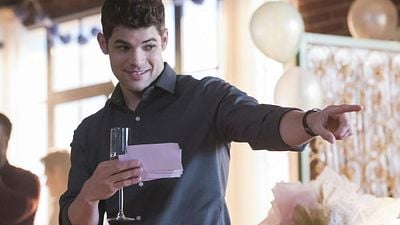 Imagem da notícia Supergirl: Jeremy Jordan volta para a 5ª temporada
