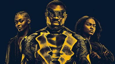 Imagem da notícia Crise nas Infinitas Terras: Crossover do Arrowverse terá Bruce Wayne e elenco de Black Lightning
