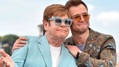 Rocketman vai ganhar show com performances de Elton John e Taron Egerton