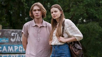Imagem da notícia Looking for Alaska apresenta um mundo de trotes, romances e dramas no trailer completo
