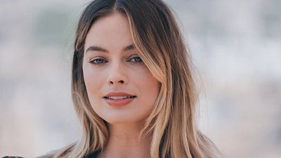 Imagem da notícia Margot Robbie vai produzir e protagonizar comédia sobre 1º de abril