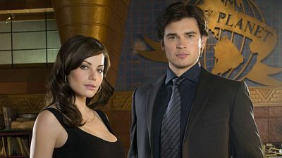 Imagem da notícia Crise nas Infinitas Terras: Erica Durance, de Smallville, vai reprisar papel de Lois Lane no crossover do Arrowverse