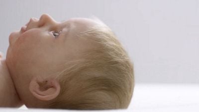 Imagem da notícia New York Comic Con 2019: M. Night Shyamalan revela novo teaser perturbador de Servant