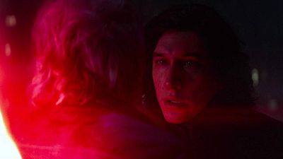 Imagem da notícia Star Wars: Adam Driver quis vomitar ao assistir Kylo Ren matar Han Solo