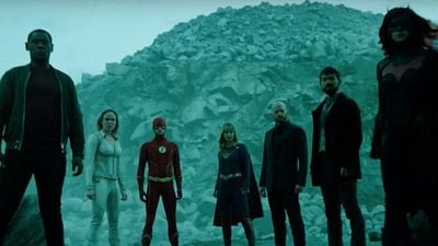 Imagem da notícia Crise nas Infinitas Terras: Saiu o primeiro teaser do crossover do Arrowverse