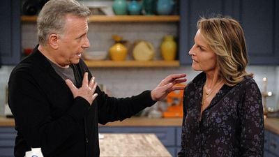 Imagem da notícia Mad About You: Trailer do revival promove reencontro de Paul Reiser e Helen Hunt