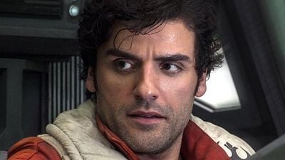 Imagem da notícia Star Wars: Oscar Isaac pilota a Millenium Falcon em imagem inédita de A Ascensão Skywalker