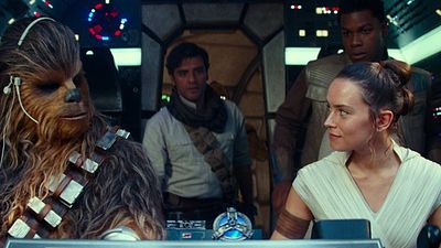 Imagem da notícia Star Wars: Rey sairá em busca da origem de seus pais em A Ascensão Skywalker, garante Daisy Ridley