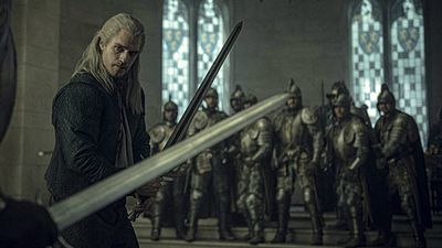 Imagem da notícia The Witcher: Henry Cavill enfrenta batalha em trailer final da série