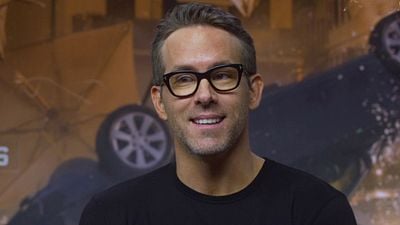Imagem da notícia Esquadrão 6: "Eu me sinto tipo o cara velho do grupo", brinca Ryan Reynolds sobre bastidores do filme (Entrevista Exclusiva)