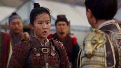 Mulan assume o lugar de seu pai na guerra em novo teaser