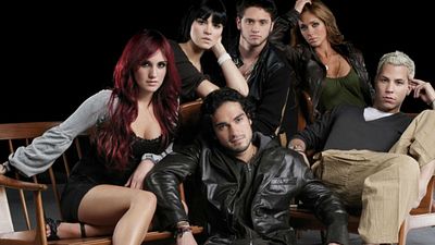Imagem da notícia Retorno ou documentário? RBD anuncia novo projeto com teaser misterioso