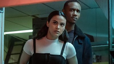 Imagem da notícia Estrela de Riverdale, Camila Mendes surge no trailer do novo filme da Netflix