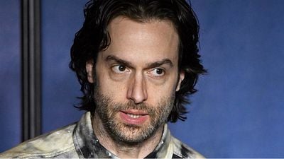 Imagem da notícia Chris D’Elia, ator de Você, rebate acusações de pedofilia 
