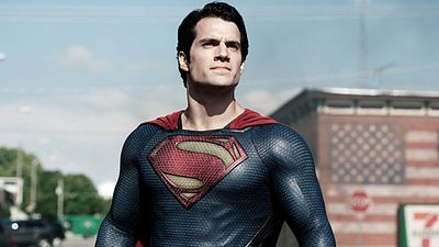 Imagem da notícia Henry Cavill está ansioso para ver Snyder Cut de Liga da Justiça 