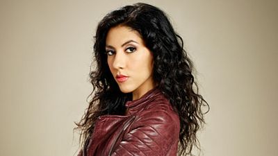 Imagem da notícia Brooklyn Nine-Nine: Stephanie Beatriz, a detetive Rosa, participará da Geek Nation Livestream (Exclusiva)