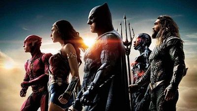 Imagem da notícia Snyder Cut: Zack Snyder revela que sua versão de Liga da Justiça passará por refilmagens