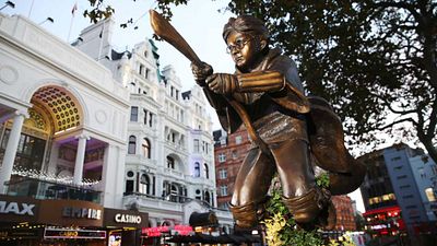 Imagem da notícia Estátua de Harry Potter é inaugurada em Londres