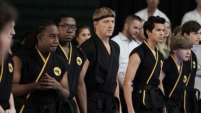 Imagem da notícia Cobra Kai: Netflix renova série de Karatê Kid para 4ª temporada