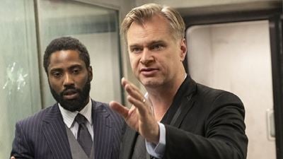 Tenet: Christopher Nolan diz que filme está sendo usado como "desculpa" pelos estúdios