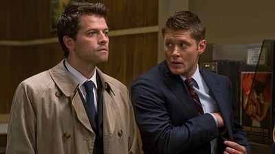Imagem da notícia Supernatural: Misha Collins revela se Castiel é gay