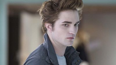 Imagem da notícia Crepúsculo: Robert Pattinson roubou roupas íntimas do set do filme