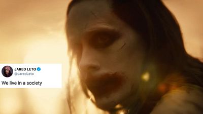 Imagem da notícia Snyder Cut de Liga da Justiça: Conheça o meme "Vivemos em uma sociedade" dito por Coringa no trailer
