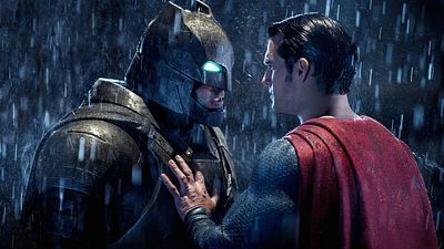Imagem da notícia Snyder Cut: Liga da Justiça 3 teria final épico envolvendo Batman e Superman