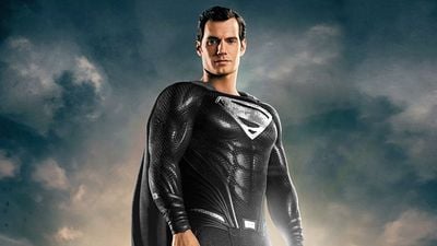 Imagem da notícia Liga da Justiça: Por que o Superman usa o traje preto no Snyder Cut?