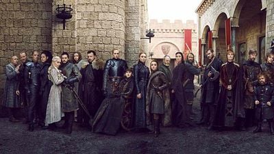 Imagem da notícia Game of Thrones: 10 anos depois, 20 perguntas que ficaram sem respostas sobre a série