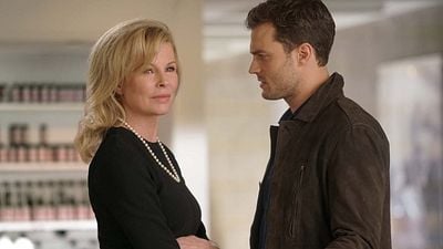Imagem da notícia Cinquenta Tons de Cinza: Por que Kim Basinger sumiu da franquia de Christian Grey?