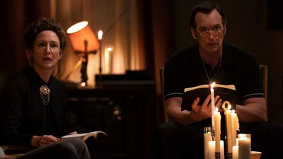 Imagem da notícia Após Invocação do Mal 3, qual é o futuro da franquia de terror do casal Warren?