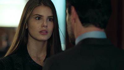 Imagem da notícia Verdades Secretas 2: Cenas de sexo estão sendo gravadas em duas versões; entenda o motivo 