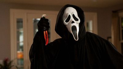 Imagem da notícia Pânico 5 está finalizado e chega em 2022! O que sabemos sobre a aguardada sequência de terror? 