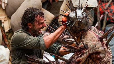 Imagem da notícia The Walking Dead: Filme de Rick Grimes ainda vai acontecer? Robert Kirkman responde