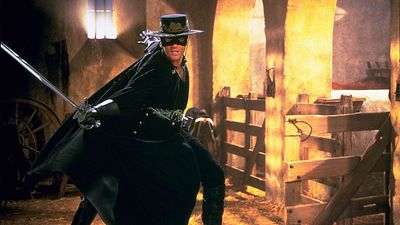 Imagem da notícia A Máscara do Zorro quase teve versão para maiores de 18 anos; entenda 