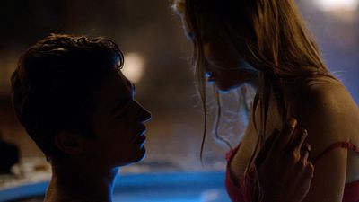 Imagem da notícia After 3 - Depois do Desencontro: Como são feitas as cenas de sexo da franquia de Josephine Langford e Hero Fiennes Tiffin?