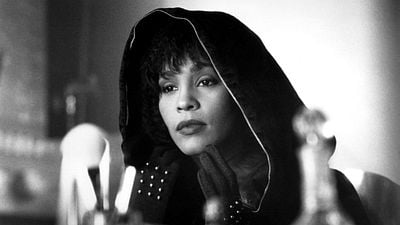 Imagem da notícia O Guarda-Costas: Bobby Brown, ex-marido de Whitney Houston, é contra o remake do filme romântico