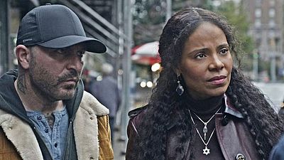 Imagem da notícia Série de ação que fez sucesso na Netflix foi cancelada e ficará sem final: Criadores já tinham planos para continuação