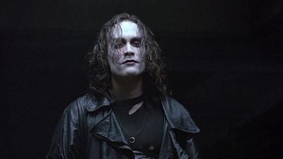 Imagem da notícia Quem foi o ator que matou Brandon Lee acidentalmente? Relembre o caso