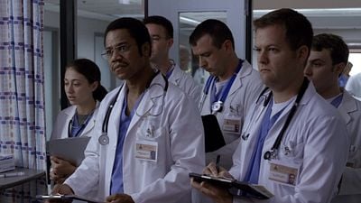 Imagem da notícia Mãos Talentosas - A História de Ben Carson na Sessão da Tarde (04/05): Filme de drama com Cuba Gooding Jr. é baseado em uma história real